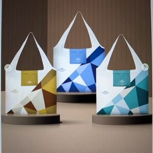 Etihad Amenity Kits  x11